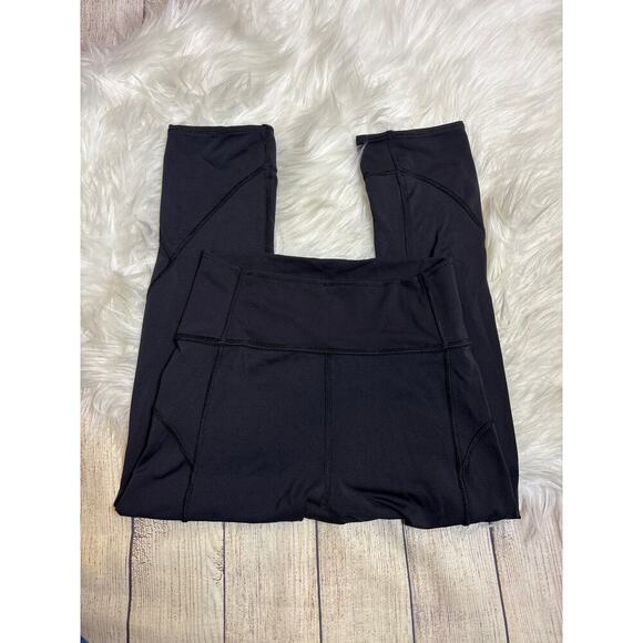 LuluLemon Black Capri Length Leggings Size 4 - Picture 5 of 7